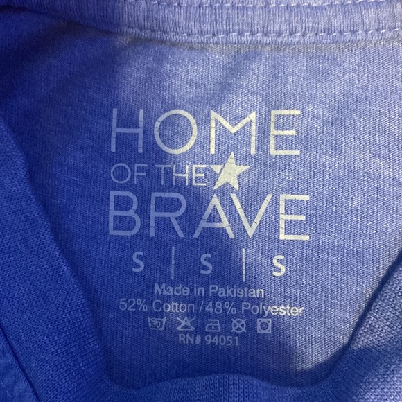 Small American Shirt - Picture 2 of 3